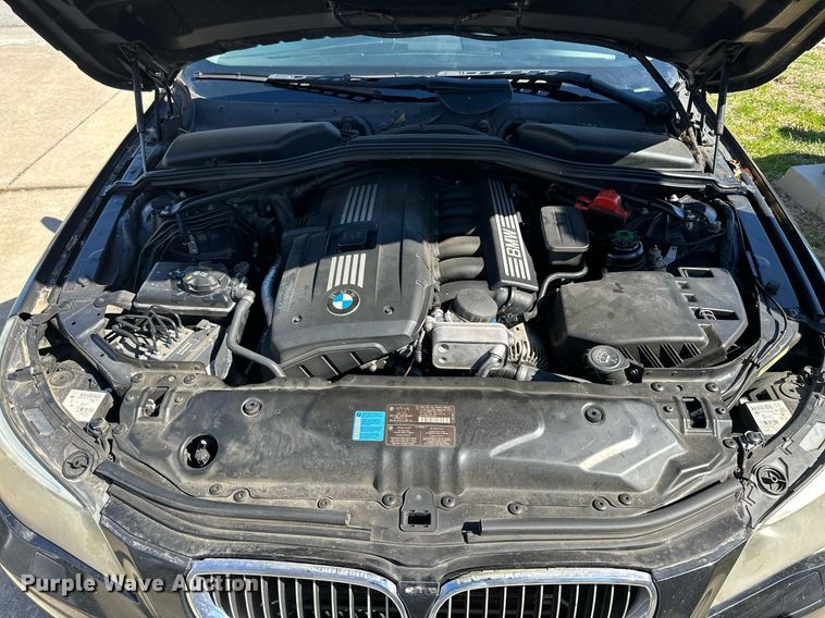 image for item LN9437 2010 BMW 528xi