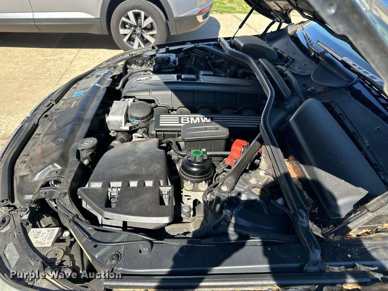 image for item LN9437 2010 BMW 528xi