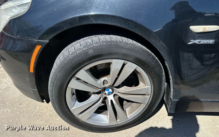 image for item LN9437 2010 BMW 528xi