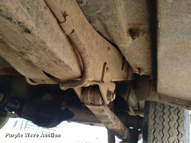 image for item LN9800 1948 Plymouth Special De Luxe