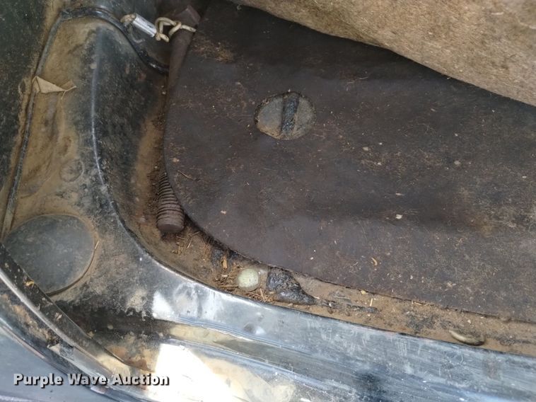 image for item LN9800 1948 Plymouth Special De Luxe