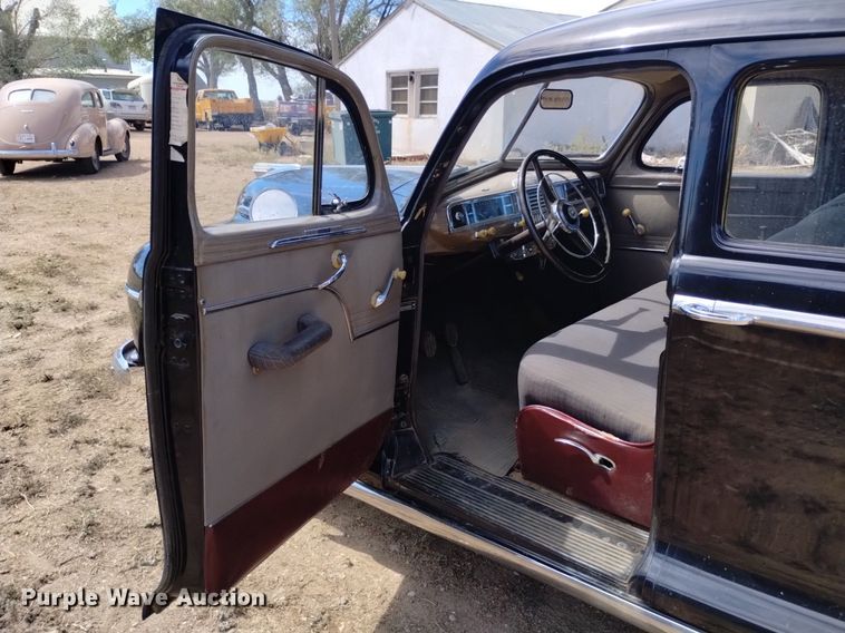 image for item LN9800 1948 Plymouth Special De Luxe