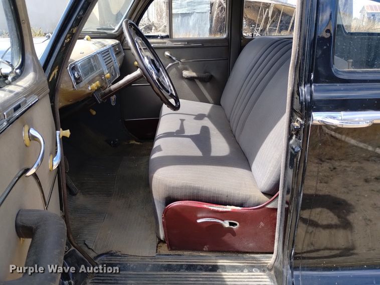 image for item LN9800 1948 Plymouth Special De Luxe