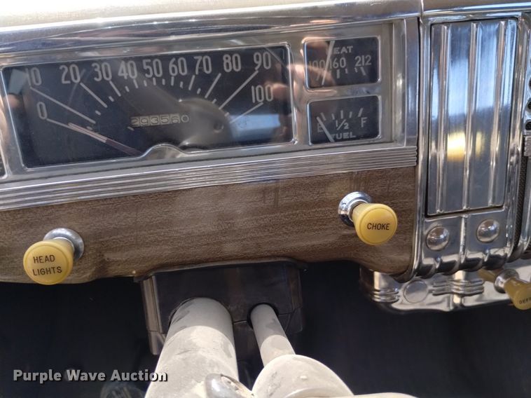 image for item LN9800 1948 Plymouth Special De Luxe