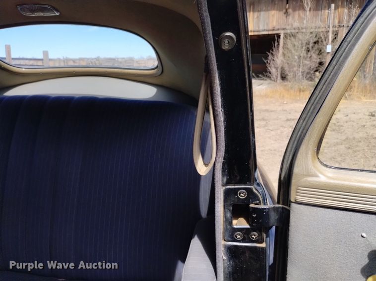 image for item LN9800 1948 Plymouth Special De Luxe