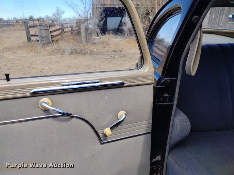 image for item LN9800 1948 Plymouth Special De Luxe