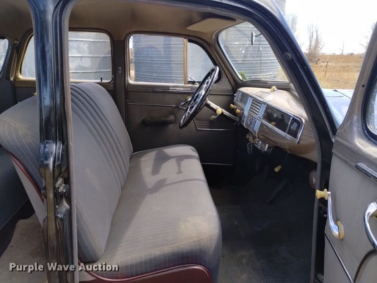 image for item LN9800 1948 Plymouth Special De Luxe