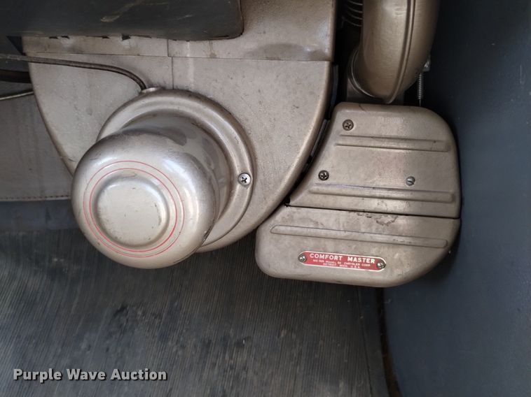 image for item LN9800 1948 Plymouth Special De Luxe