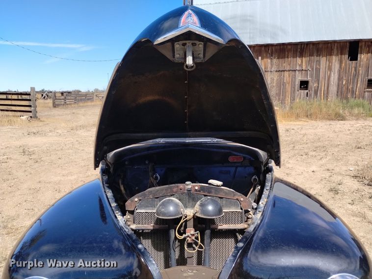 image for item LN9800 1948 Plymouth Special De Luxe