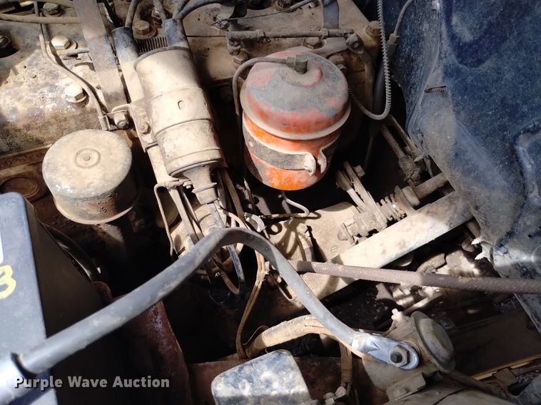 image for item LN9800 1948 Plymouth Special De Luxe