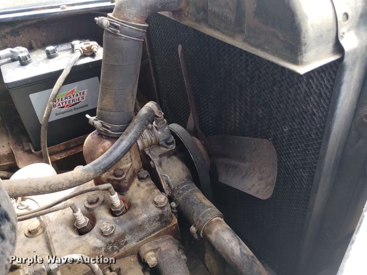 image for item LN9800 1948 Plymouth Special De Luxe