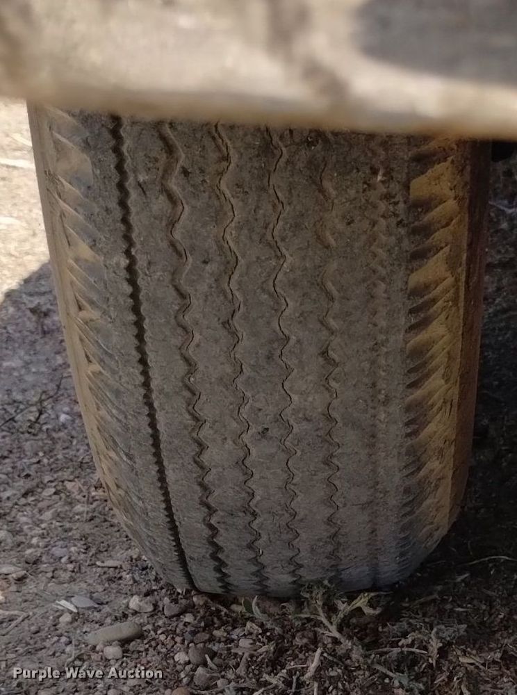 image for item LN9800 1948 Plymouth Special De Luxe