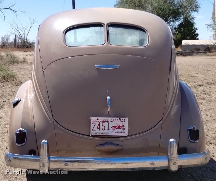 image for item LN9801 1939 Dodge D11 DeLuxe  