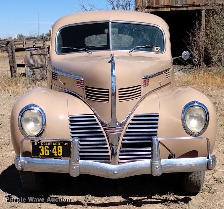 image for item LN9801 1939 Dodge D11 DeLuxe  