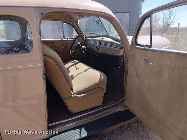 image for item LN9801 1939 Dodge D11 DeLuxe  