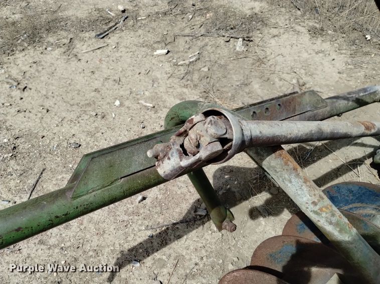 image for item LN9802 John Deere 31  auger