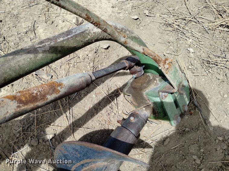 image for item LN9802 John Deere 31  auger