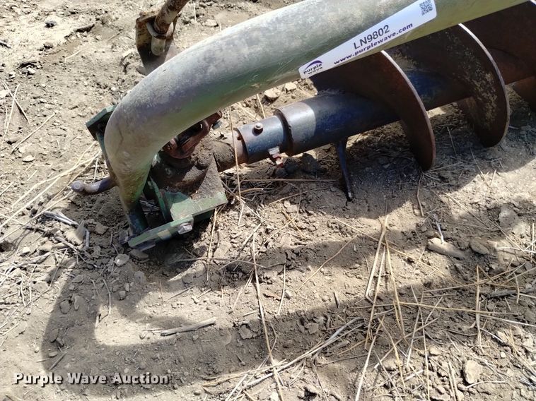 image for item LN9802 John Deere 31  auger