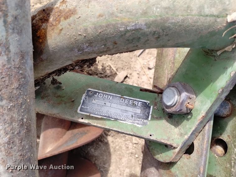 image for item LN9802 John Deere 31  auger