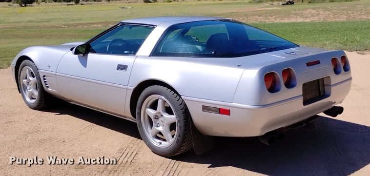 image for item LP9706 1996 Chevrolet Corvette Collectors Edition