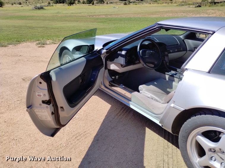 image for item LP9706 1996 Chevrolet Corvette Collectors Edition