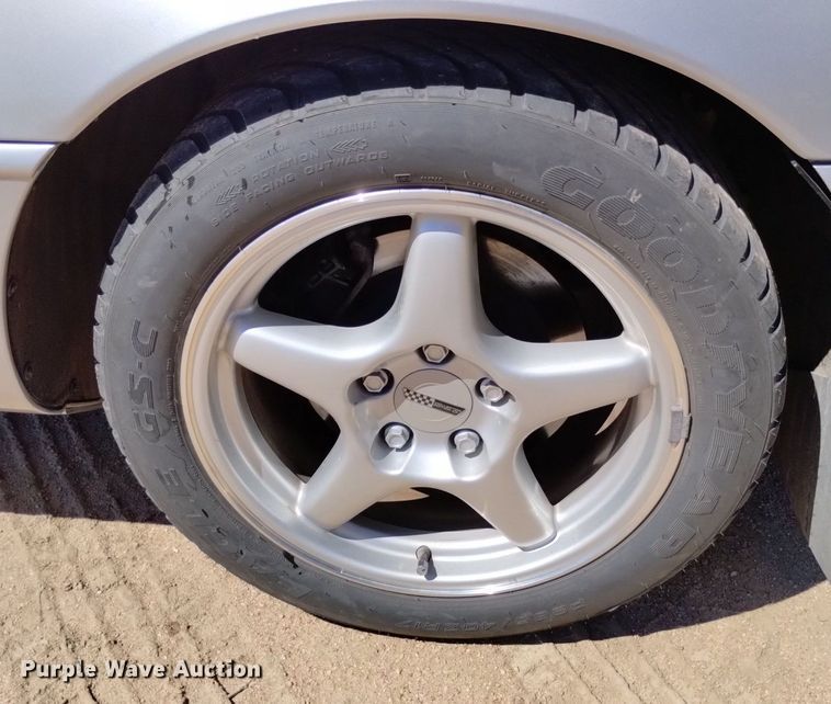 image for item LP9706 1996 Chevrolet Corvette Collectors Edition