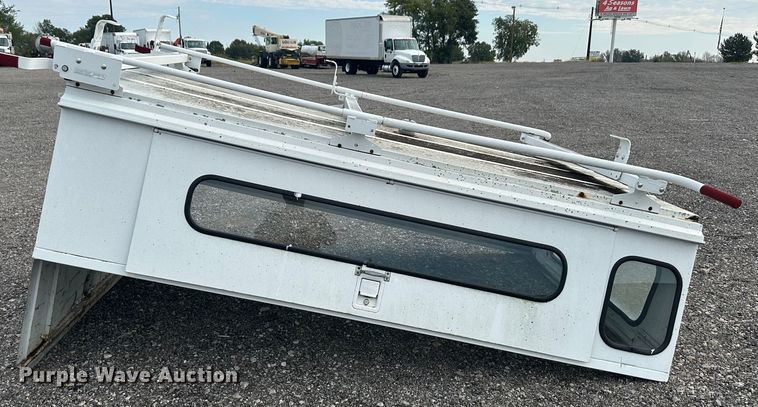 image for item LV9045 Reading  pickup truck topper