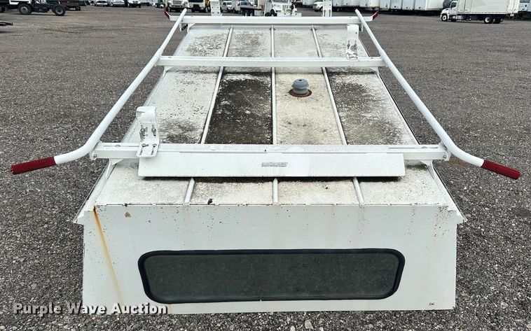 image for item LV9045 Reading  pickup truck topper