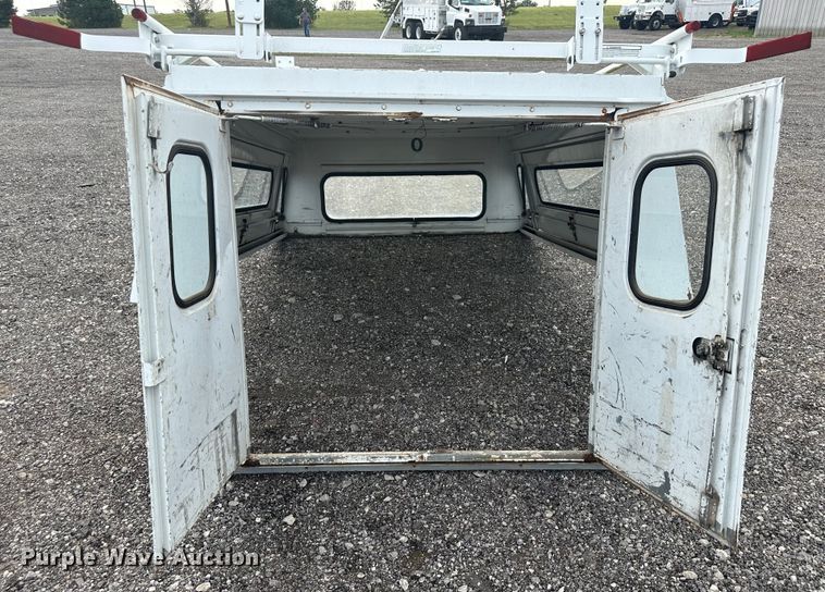 image for item LV9045 Reading  pickup truck topper