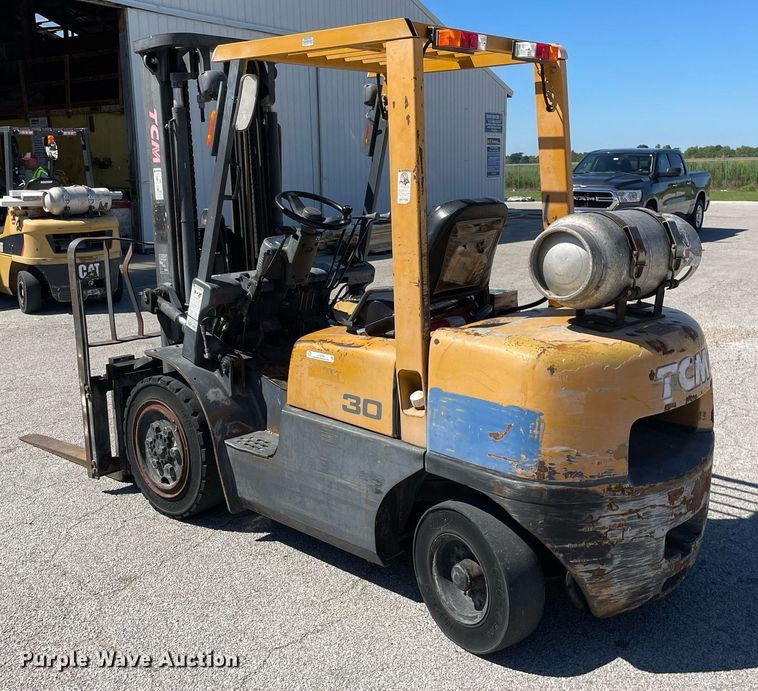 image for item LV9793 TCM FG30N5T forklift