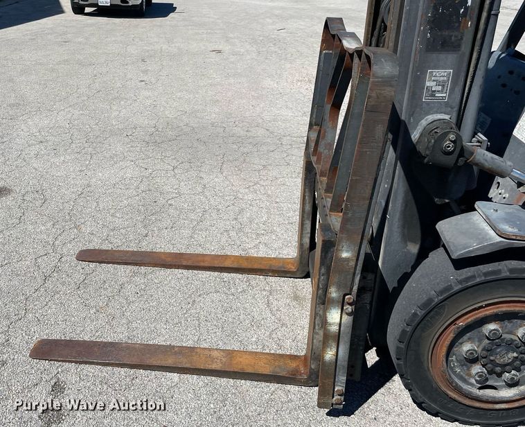 image for item LV9793 TCM FG30N5T forklift