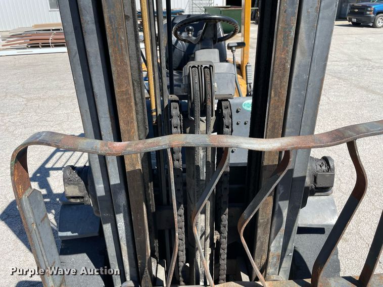 image for item LV9793 TCM FG30N5T forklift