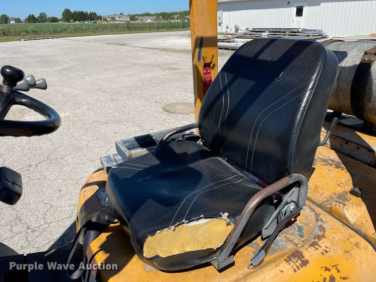 image for item LV9793 TCM FG30N5T forklift