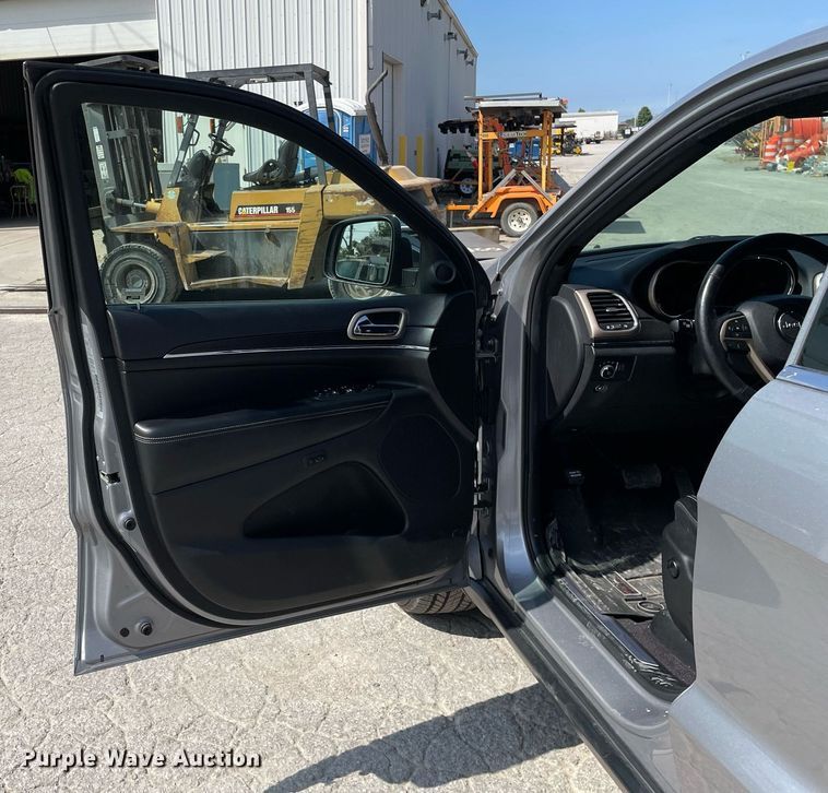 image for item LV9796 2017 Jeep Grand Cherokee Limited  SUV