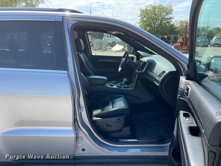 image for item LV9796 2017 Jeep Grand Cherokee Limited  SUV