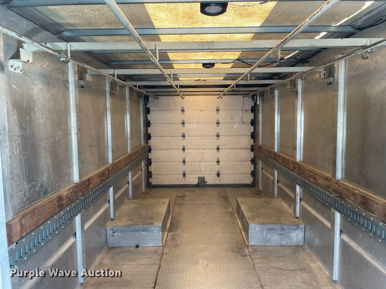 image for item LV9806 2001 Freightliner MT45 delivery truck