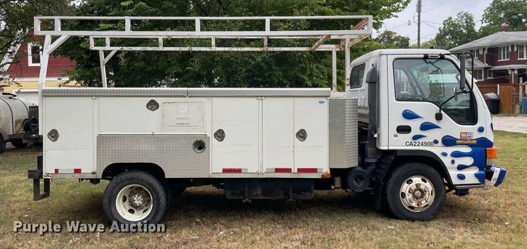 image for item LV9808 1996 GMC W4 Forward utility / service truck