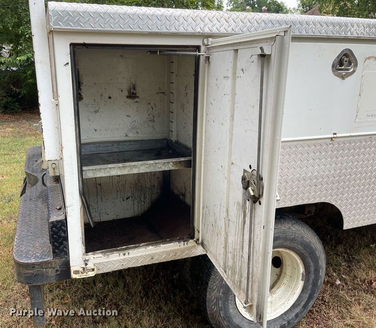 image for item LV9808 1996 GMC W4 Forward utility / service truck