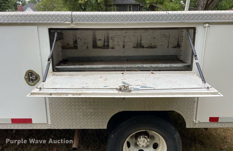 image for item LV9808 1996 GMC W4 Forward utility / service truck