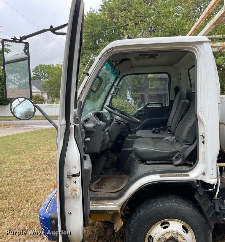 image for item LV9808 1996 GMC W4 Forward utility / service truck