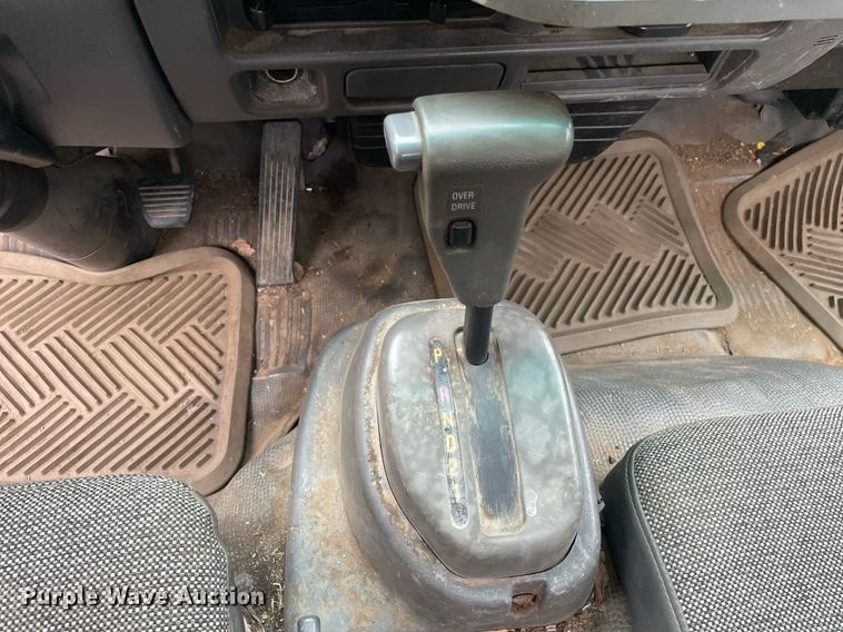 image for item LV9808 1996 GMC W4 Forward utility / service truck