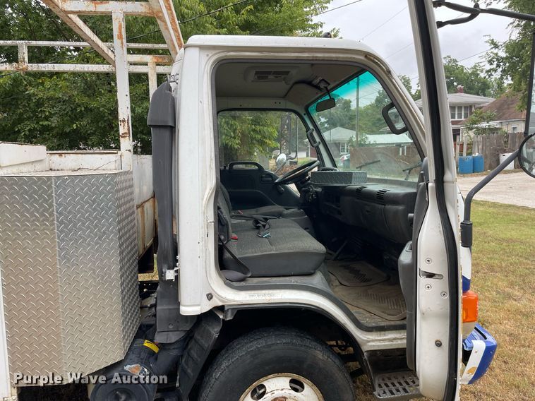 image for item LV9808 1996 GMC W4 Forward utility / service truck