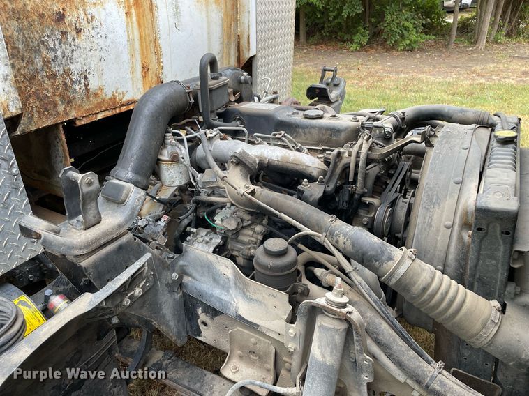 image for item LV9808 1996 GMC W4 Forward utility / service truck