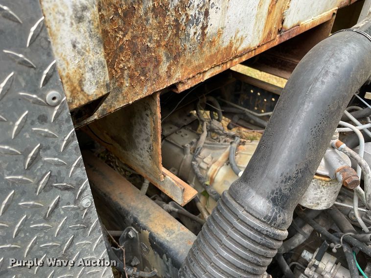 image for item LV9808 1996 GMC W4 Forward utility / service truck