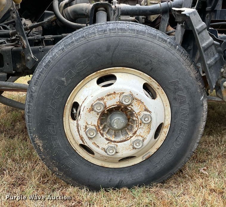 image for item LV9808 1996 GMC W4 Forward utility / service truck