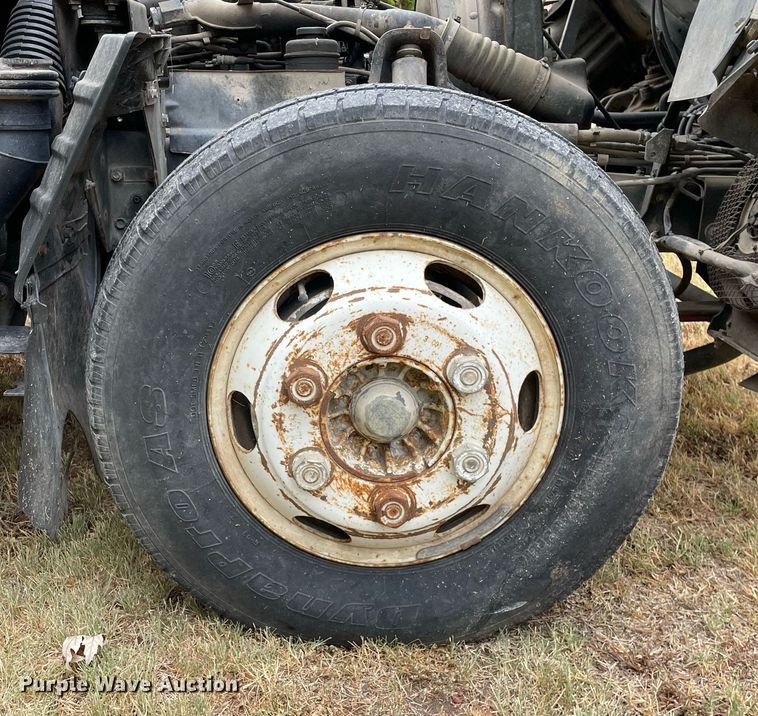 image for item LV9808 1996 GMC W4 Forward utility / service truck