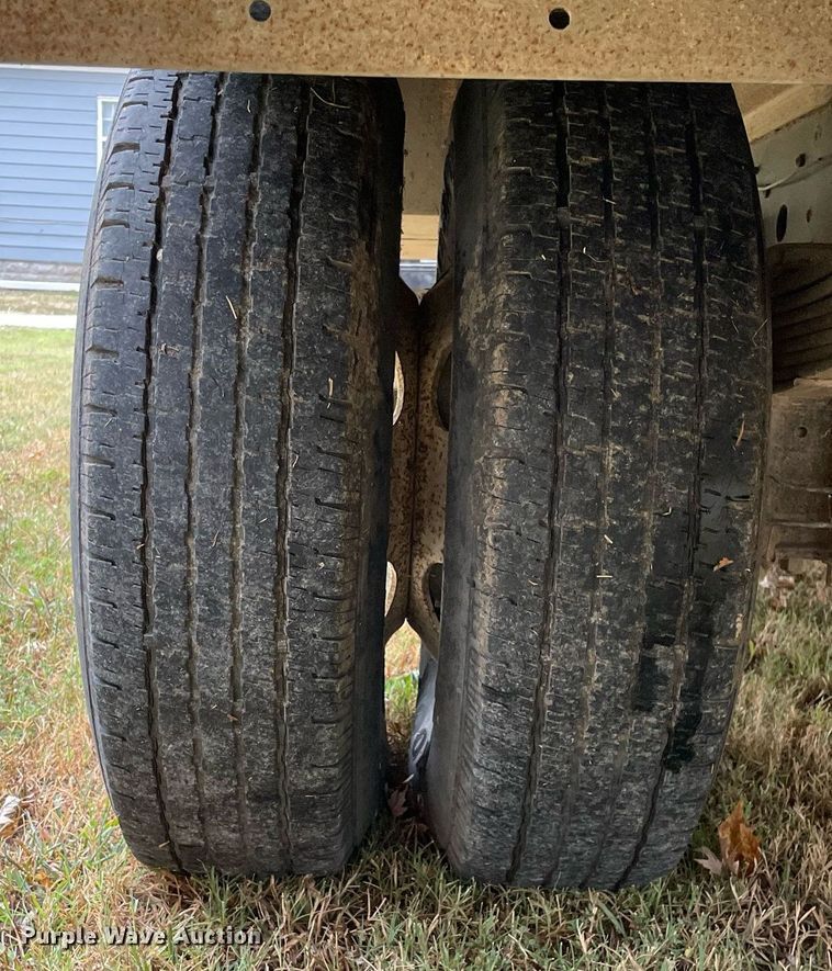 image for item LV9808 1996 GMC W4 Forward utility / service truck