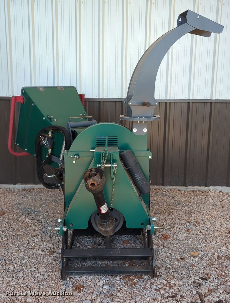 image for item LY9355 2020 Woodland Mills WC88  wood chipper