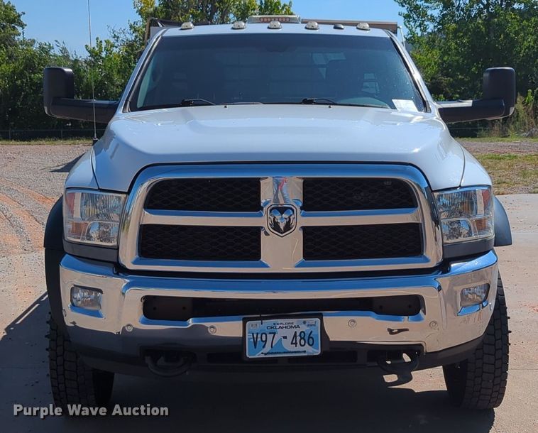 image for item LY9357 2018 Dodge Ram 5500HD  flatbed truck