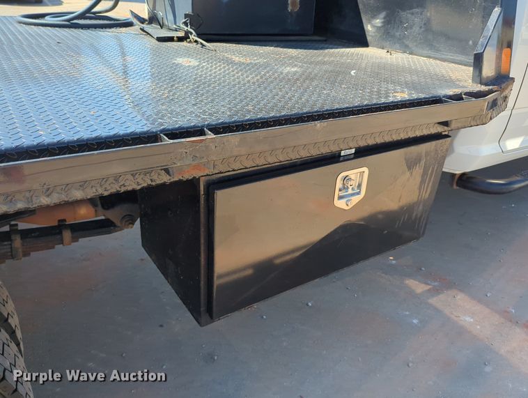 image for item LY9357 2018 Dodge Ram 5500HD  flatbed truck